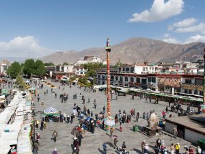 lhasa-tibet-jokhang-temple-p-jokhang-square-also-know-as-barkhor-square