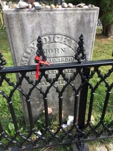 Dickinson's grave
